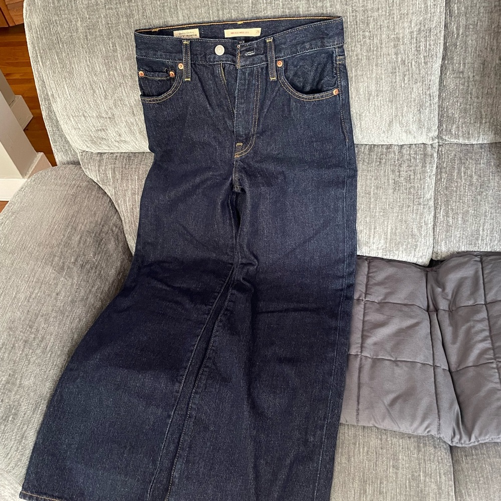 Levi's Ribcage Wide Leg Jeans (Size 25, L 30) New